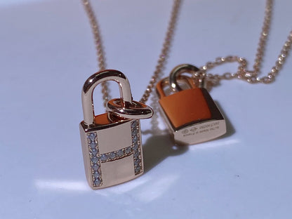 [Olivia JW]HM ADVANCED NICHE LOCK HEAD NECKLACE DIAMONDS