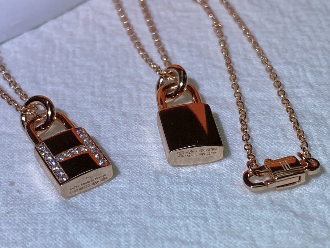 [Olivia JW]HM ADVANCED NICHE LOCK HEAD NECKLACE DIAMONDS