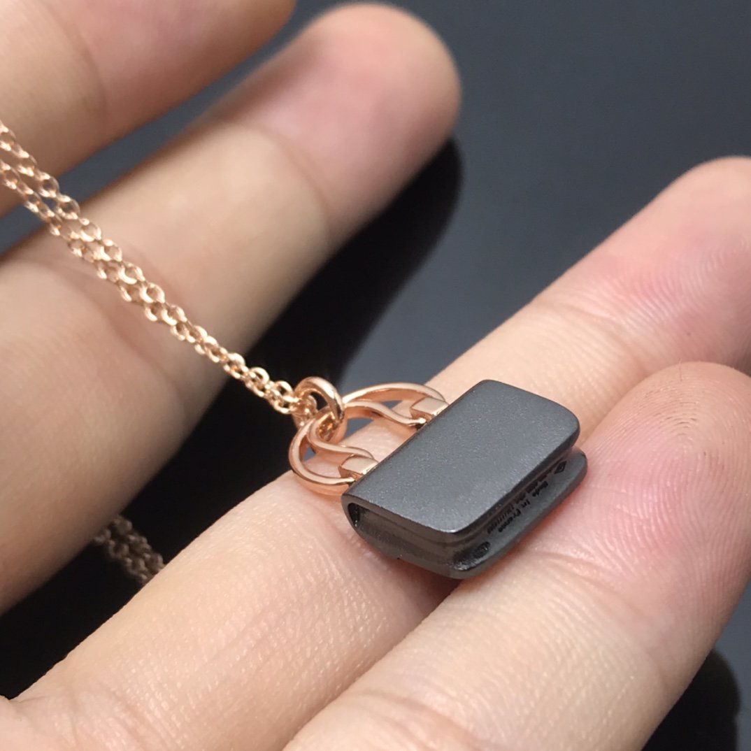 [Olivia JW]WOMEN'S HM AMULETTES CONSTANCE PENDANT NECKLACE