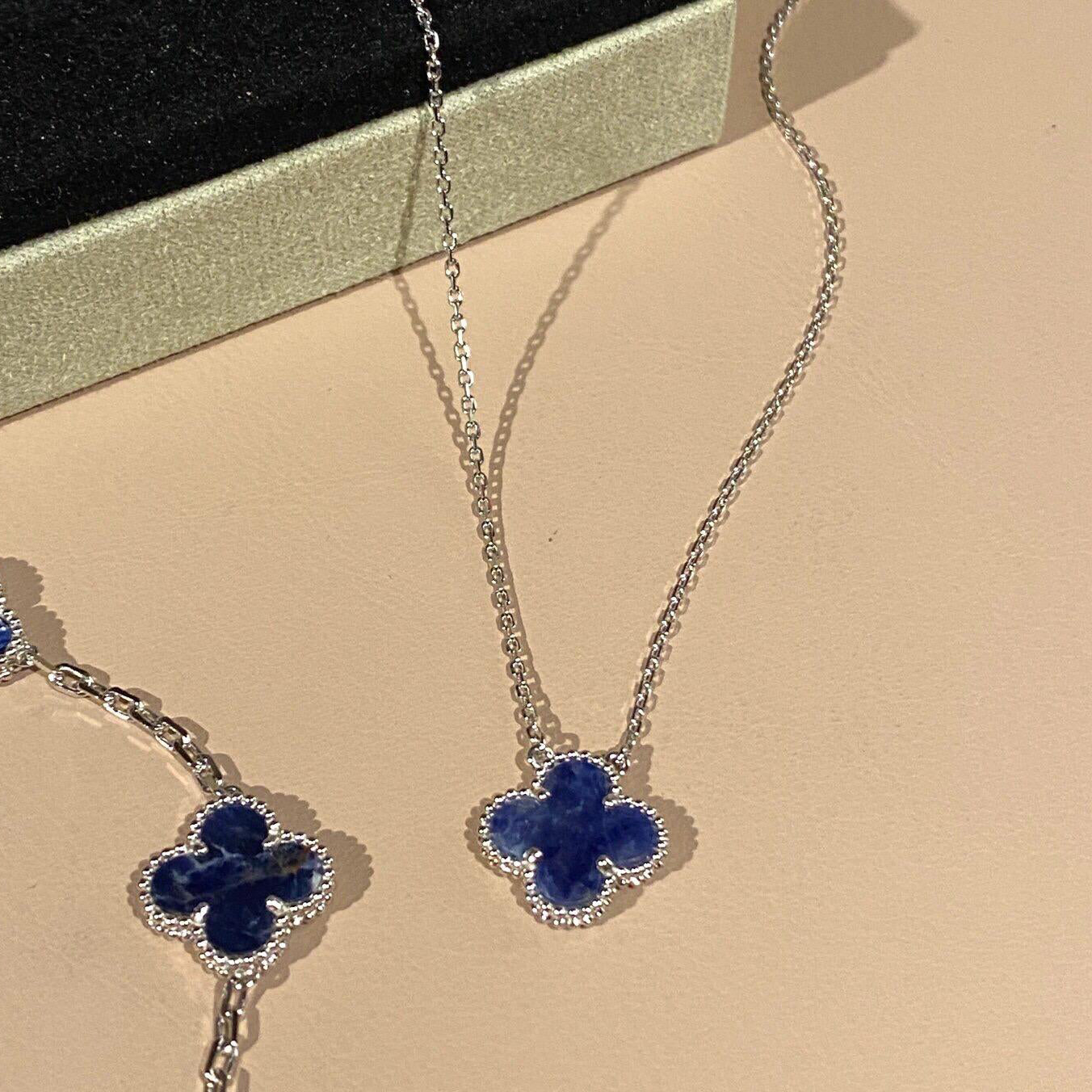 [Olivia JW]CLOVER 15MM PIETERSITE NECKLACE SILVER