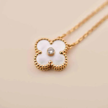 [Olivia JW]CLOVER 15MM DIAMOND WHITE FRITILLARIA NECKLACE