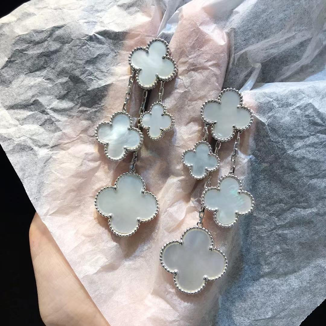 [Olivia JW]CLOVER EARRINGS WHITE MOP 4 MOTIFS SILVER