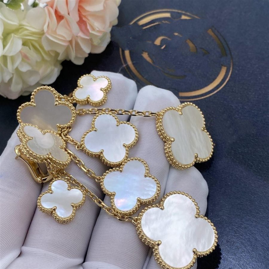 [Olivia JW]CLOVER EARRINGS WHITE MOP 4 MOTIFS GOLD