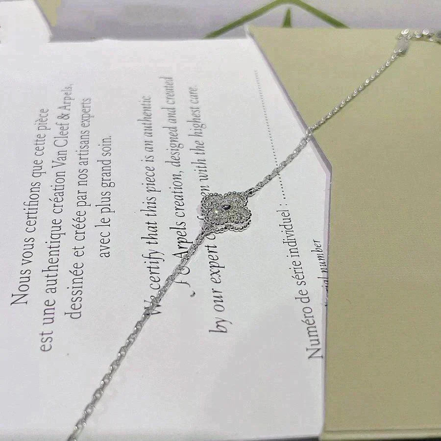 [Olivia JW]CLOVER  SINGLE FLOWER BRACELET SILVER