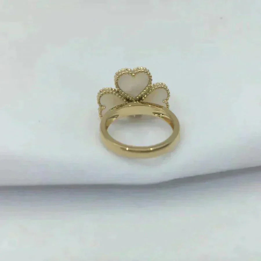 [Olivia JW]SWEET CLOVER WHITE MOP RING