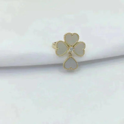[Olivia JW]SWEET CLOVER WHITE MOP RING