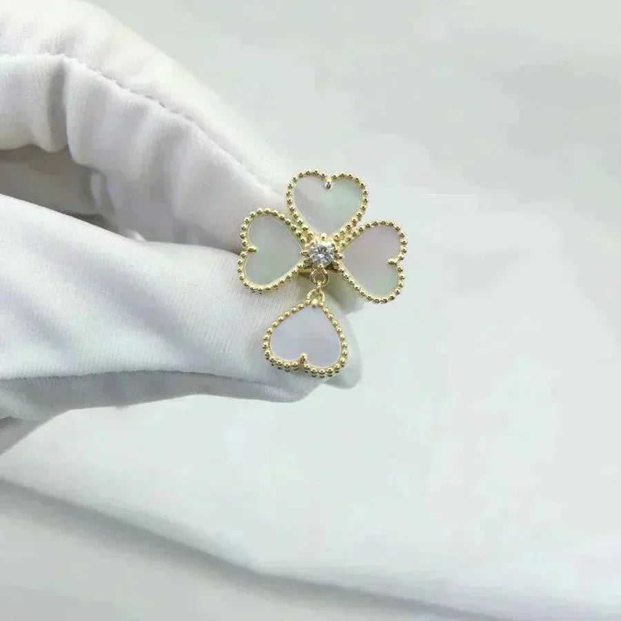 [Olivia JW]SWEET CLOVER WHITE MOP RING