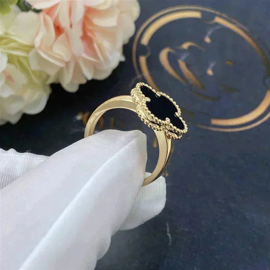[Olivia JW]CLOVER ONYX RING