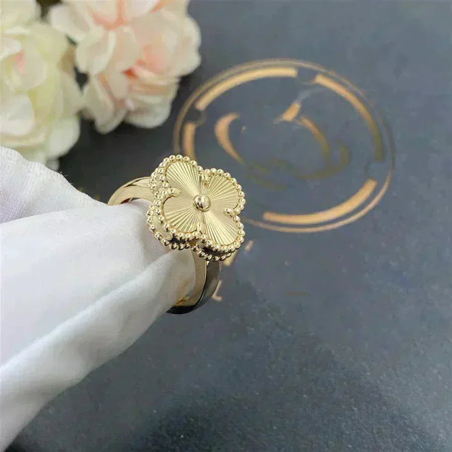 [Olivia JW]CLOVER GOLD RING