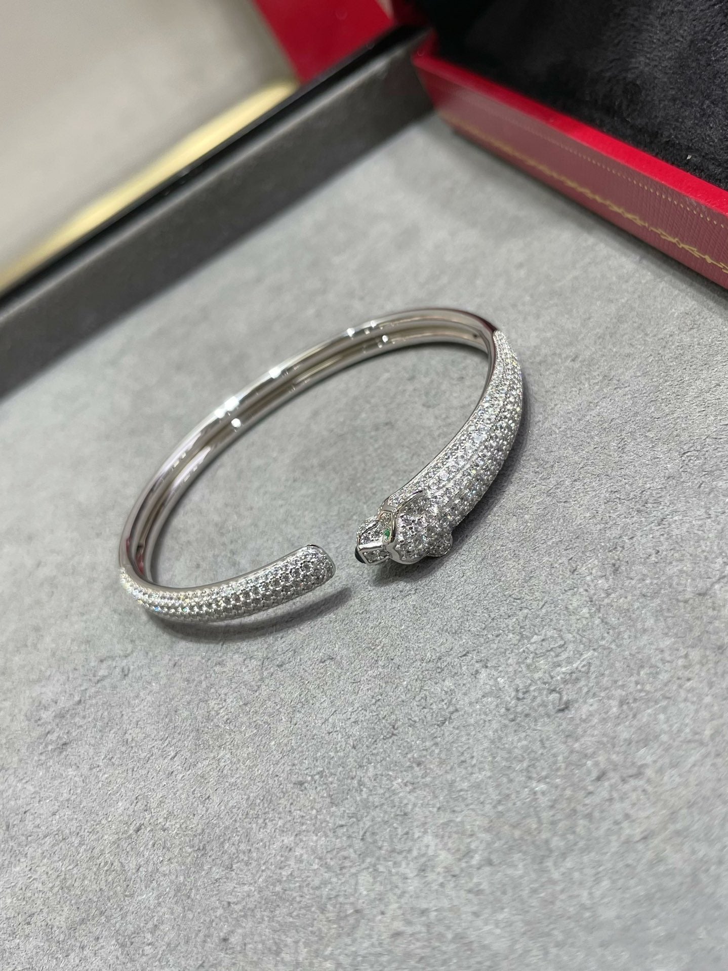 [Olivia JW]PANTHERE FULL DIAMOND OPEN BRACELET