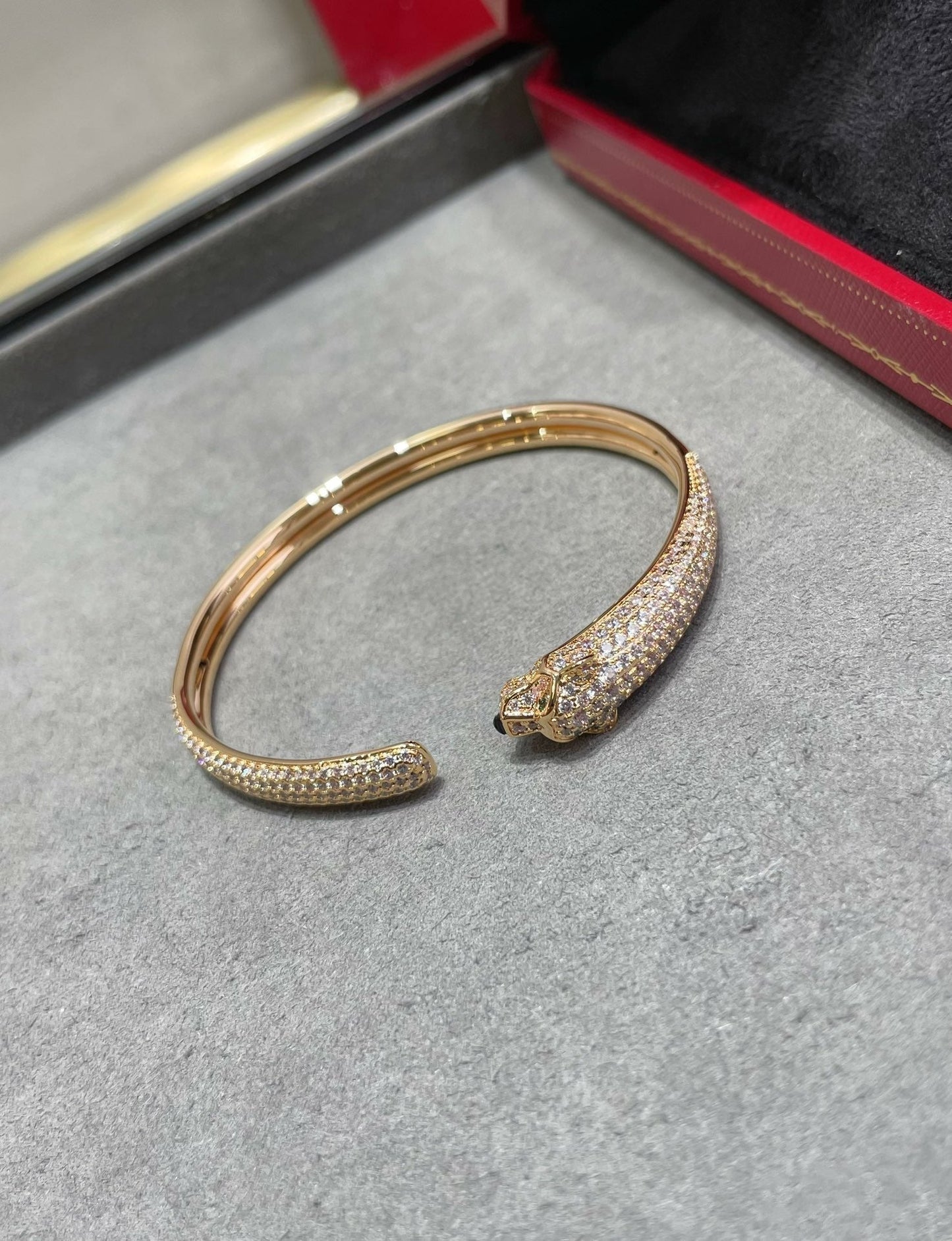 [Olivia JW]PANTHERE FULL DIAMOND OPEN BRACELET