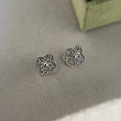 [Olivia JW]CLOVER MINI DIAMOND STUD EARRINGS