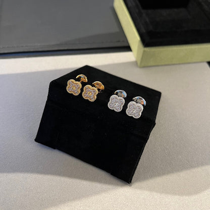 [Olivia JW]CLOVER MINI DIAMOND STUD EARRINGS
