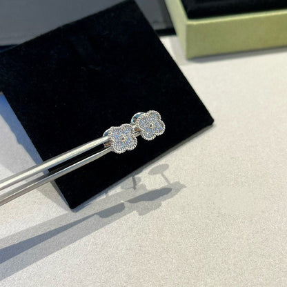 [Olivia JW]CLOVER MINI DIAMOND STUD EARRINGS